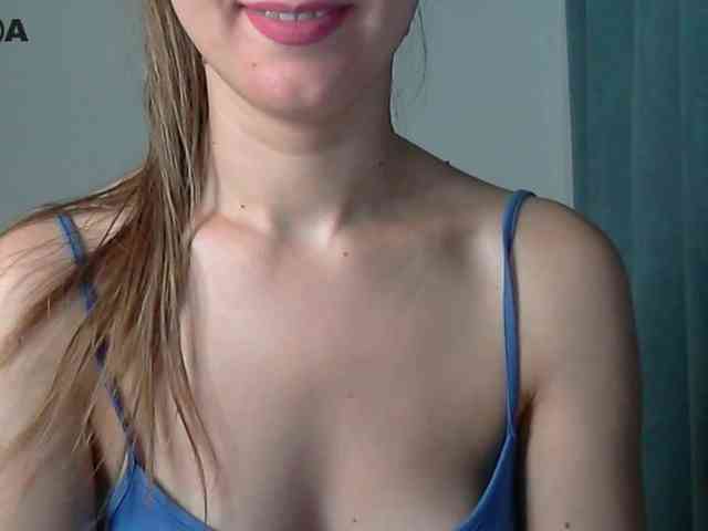 Lolakisss webcam