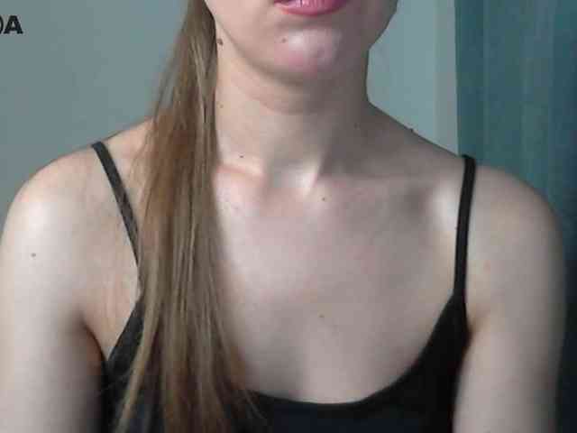 Lolakisss webcam