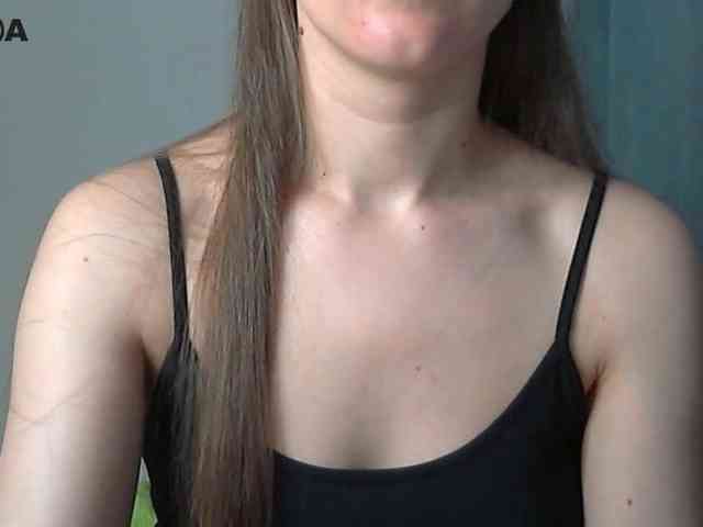 Lolakisss webcam