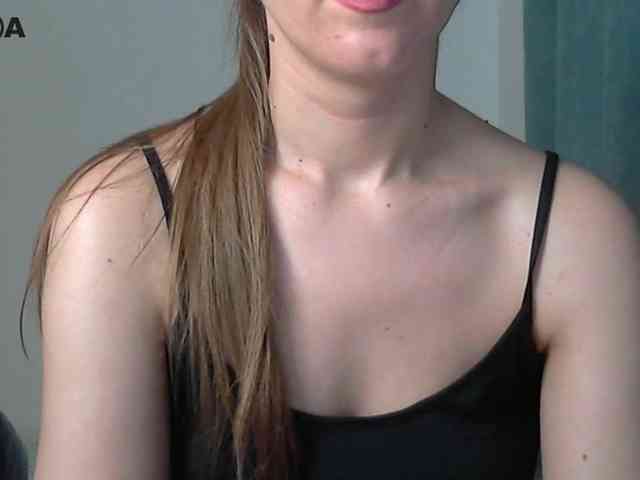 Lolakisss webcam