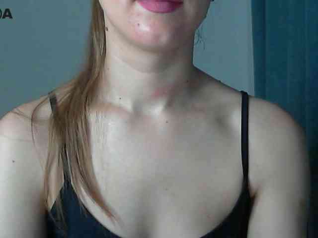 Lolakisss webcam