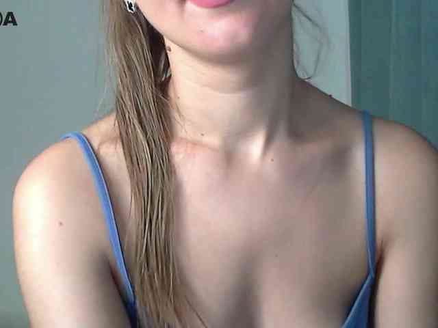 Lolakisss webcam
