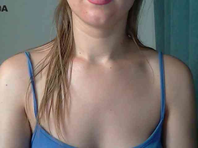 Lolakisss webcam