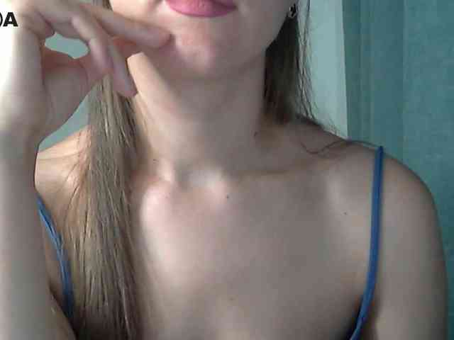 Lolakisss webcam