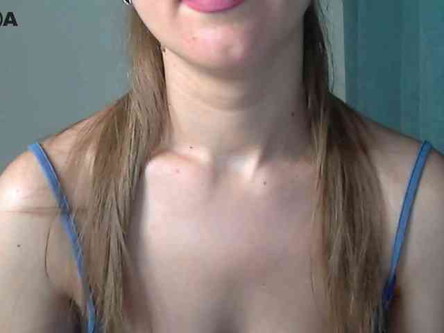 Lolakisss webcam