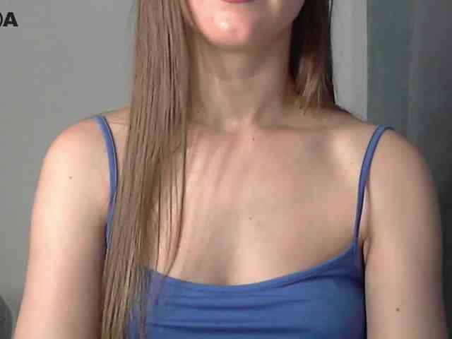 Lolakisss webcam