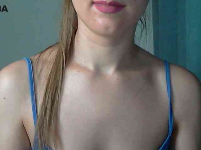 Lolakisss webcam