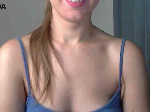 Lolakisss webcam