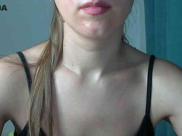 Lolakisss webcam
