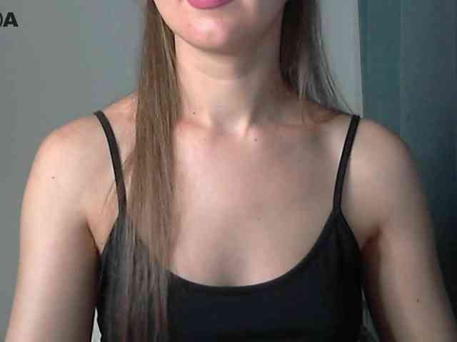 Lolakisss webcam