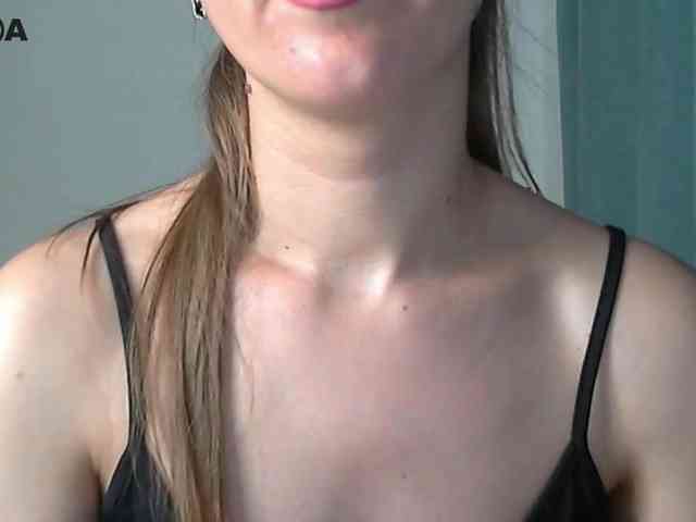 Lolakisss webcam