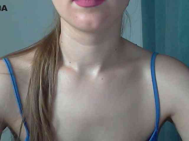 Lolakisss webcam