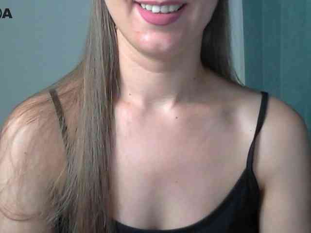 Lolakisss webcam