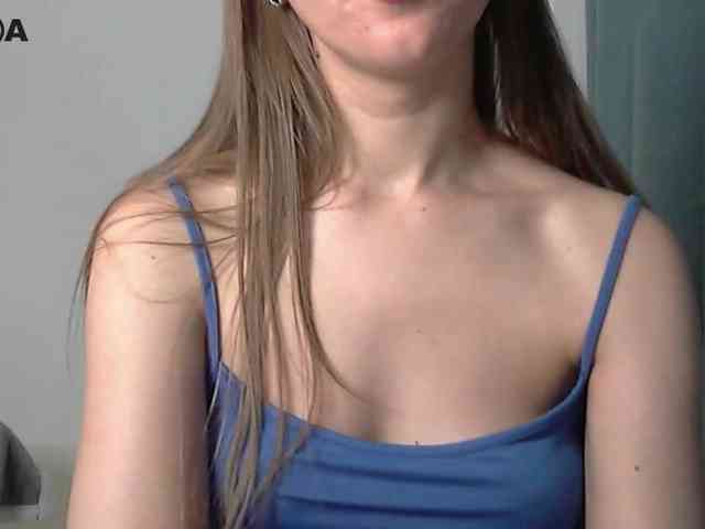 Lolakisss webcam