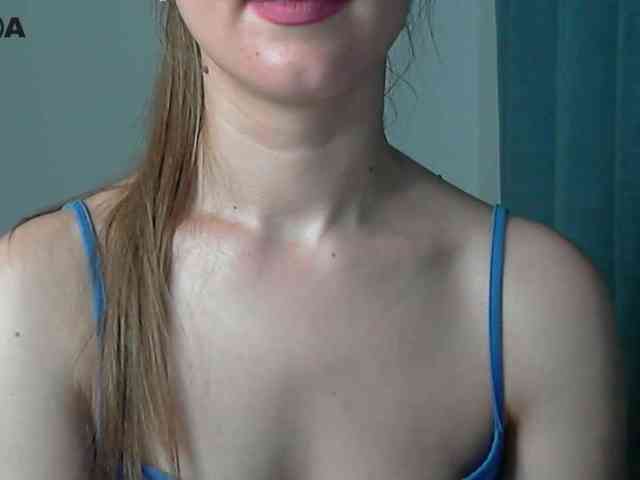 Lolakisss webcam