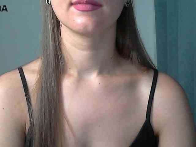 Lolakisss webcam