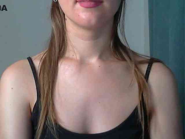 Lolakisss webcam