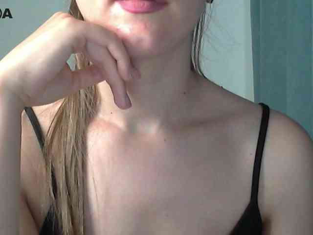 Lolakisss webcam