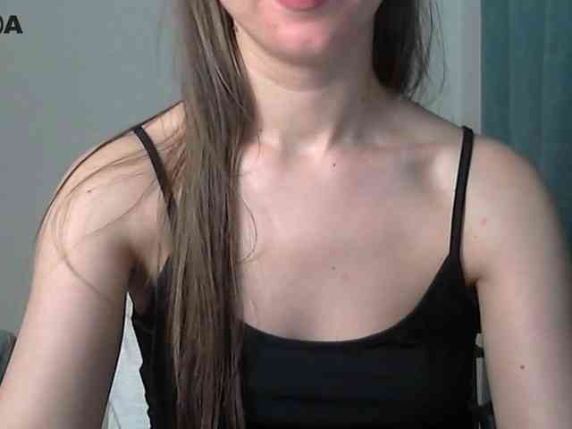 Lolakisss webcam