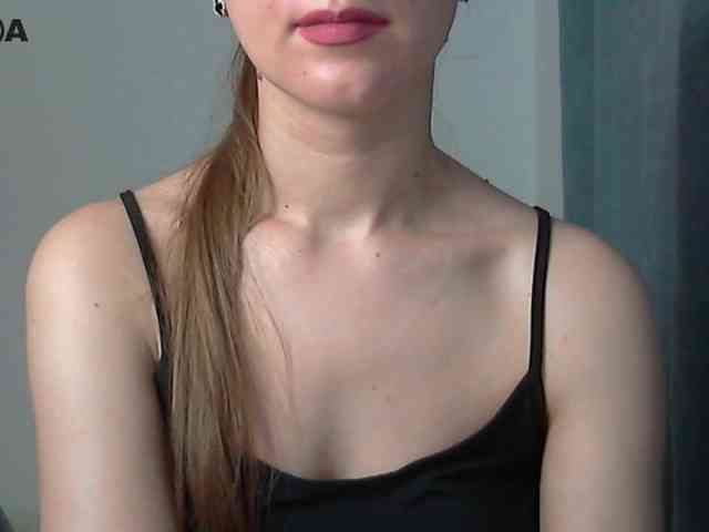 Lolakisss webcam