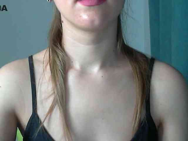 Lolakisss webcam