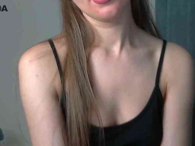 Lolakisss webcam