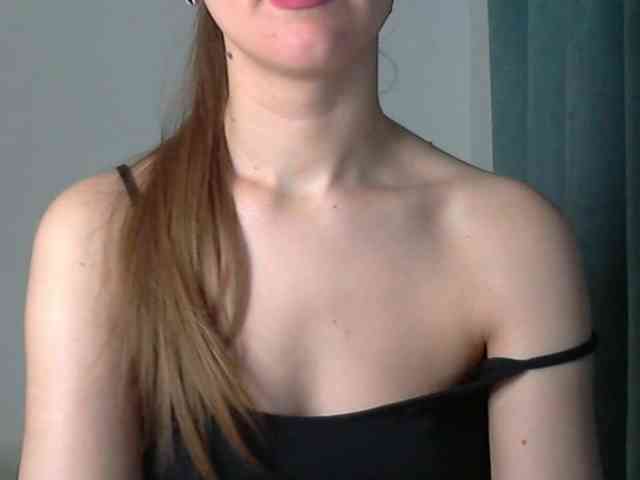 Lolakisss webcam