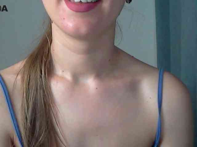 Lolakisss webcam