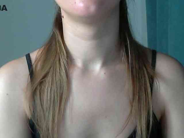 Lolakisss webcam