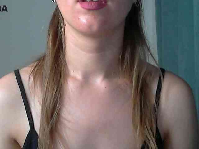 Lolakisss webcam