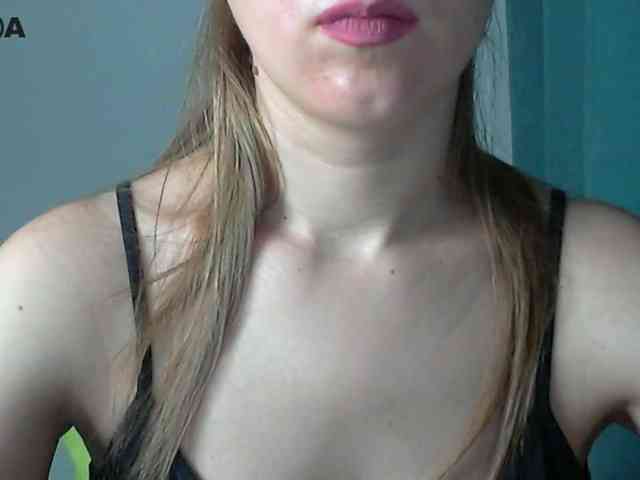 Lolakisss webcam