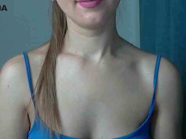 Lolakisss webcam