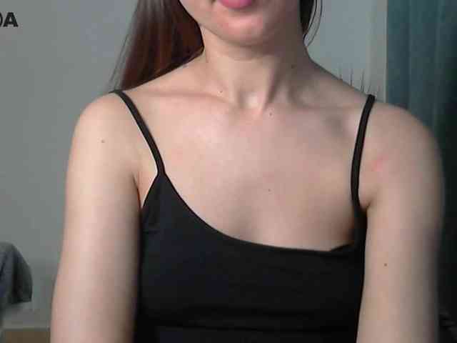 Lolakisss webcam