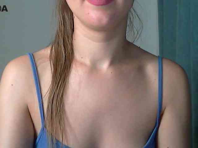 Lolakisss webcam