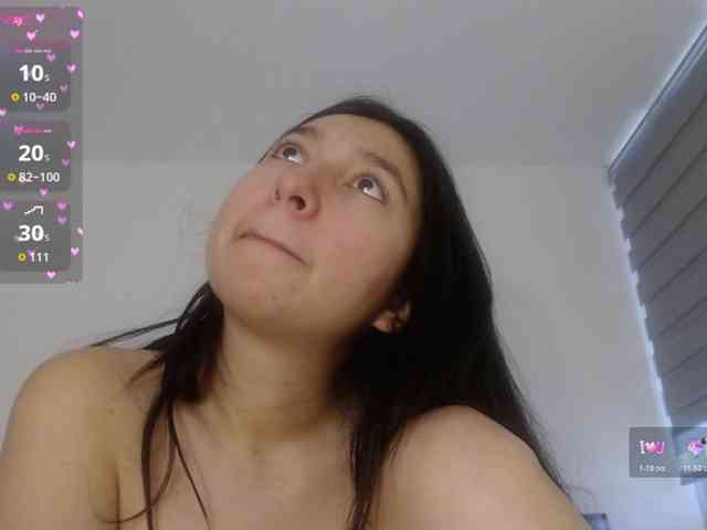 Sara_Trix webcam