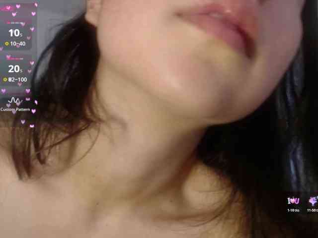 Sara_Trix webcam