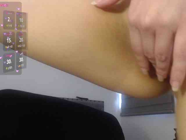 Sara_Trix webcam
