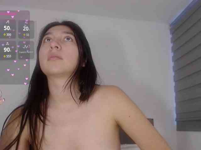 Sara_Trix webcam