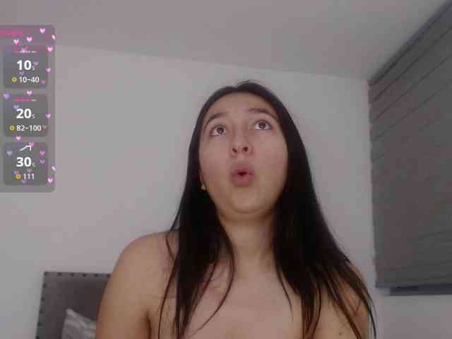 Sara_Trix webcam