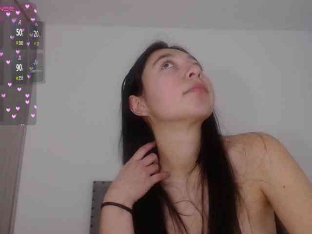 Sara_Trix webcam
