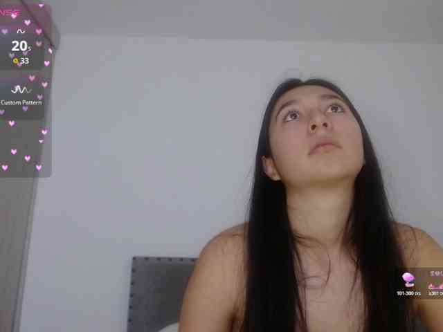 Sara_Trix webcam