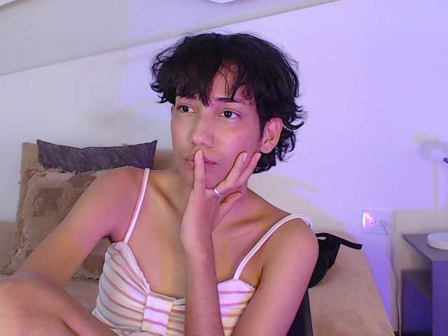 Kity-hot live cam on BongaCams