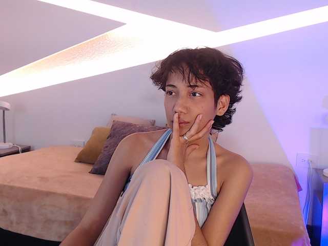 Kity-hot live cam on BongaCams