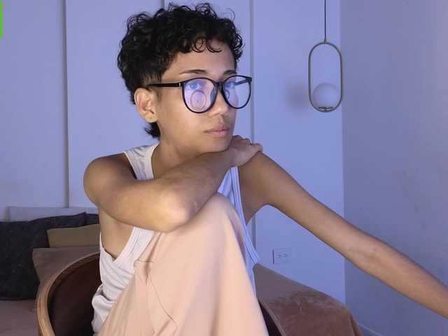 Kity-hot live cam on BongaCams