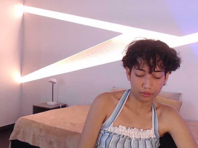 Kity-hot, en directo ahora en BongaCams