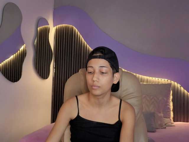 Kity-hot live cam on BongaCams