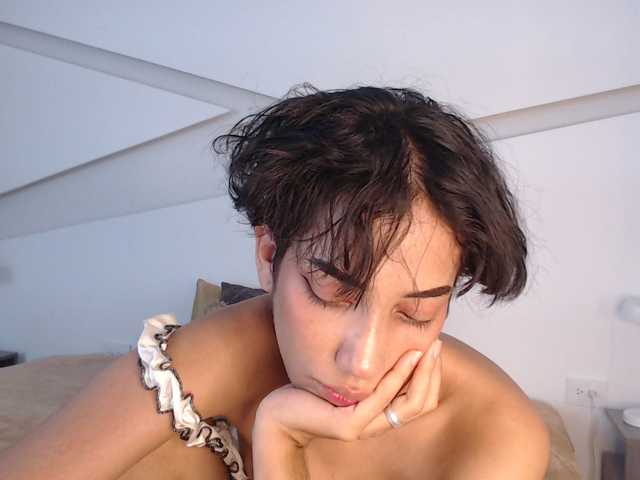 Kity-hot live cam on BongaCams