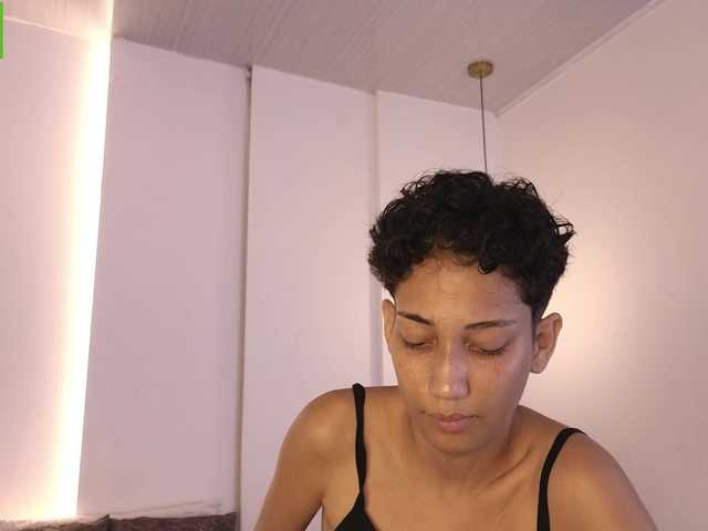 Kity-hot live cam on BongaCams