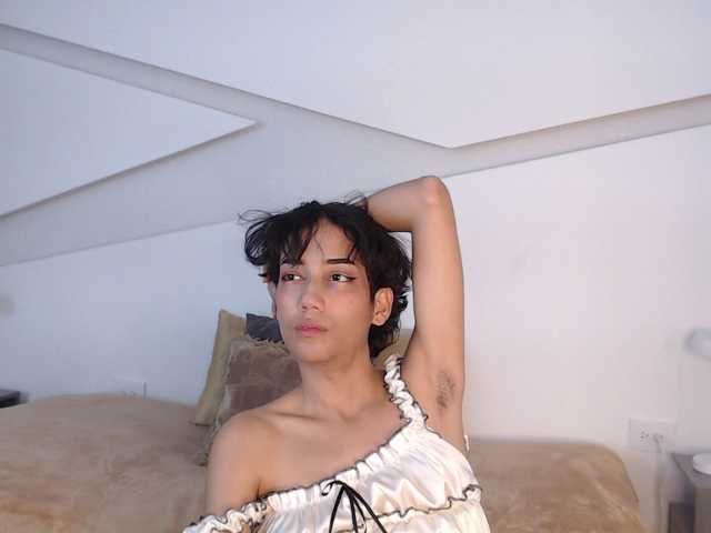 Kity-hot live cam on BongaCams