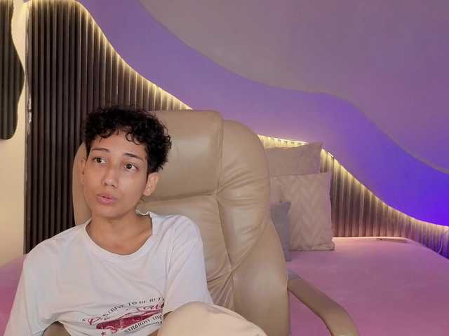 Kity-hot live cam on BongaCams